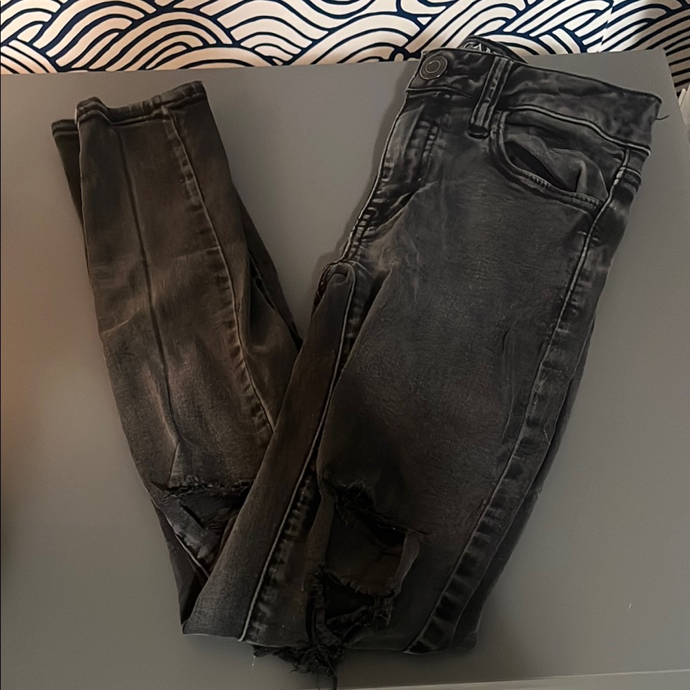 🔴Sale❗️American Eagle Black Distressed Skinny Jeans
